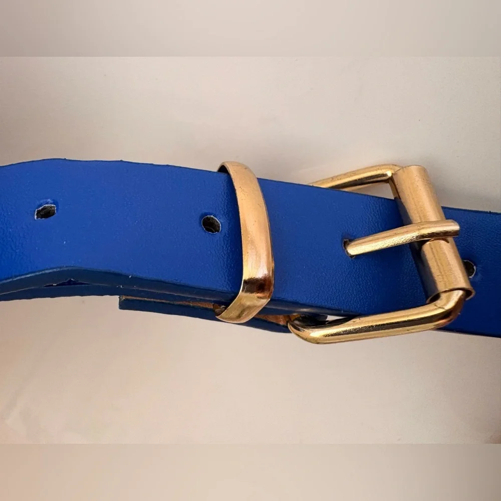 NWOT Royal Blue Quilted Women's Belt Bag with Gold Buckle. - Picture 9 of 9